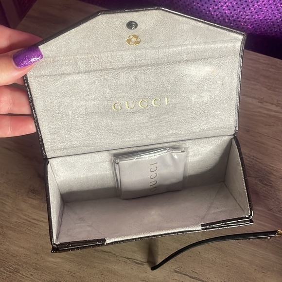 Gucci Black Sunglasses with Case - Picture 7 of 10